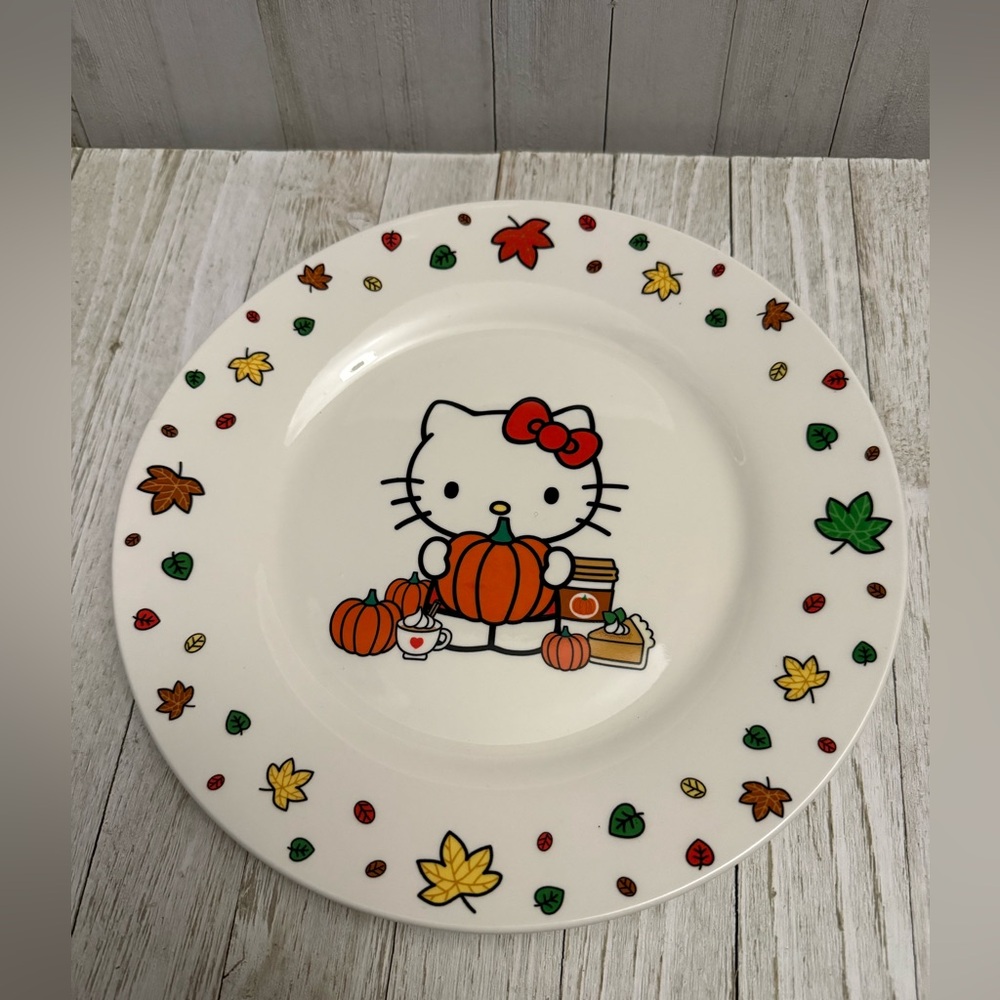 Hello Kitty Autumn Plate - White, Red, Orange, Green